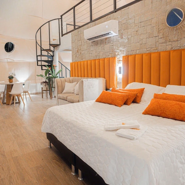 Kalomay Park – Glamping de Lujo 5 Estrellas